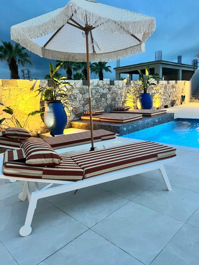 פליראקי Cora May Central Villa With Private Pool 200M To The Beach מראה חיצוני תמונה