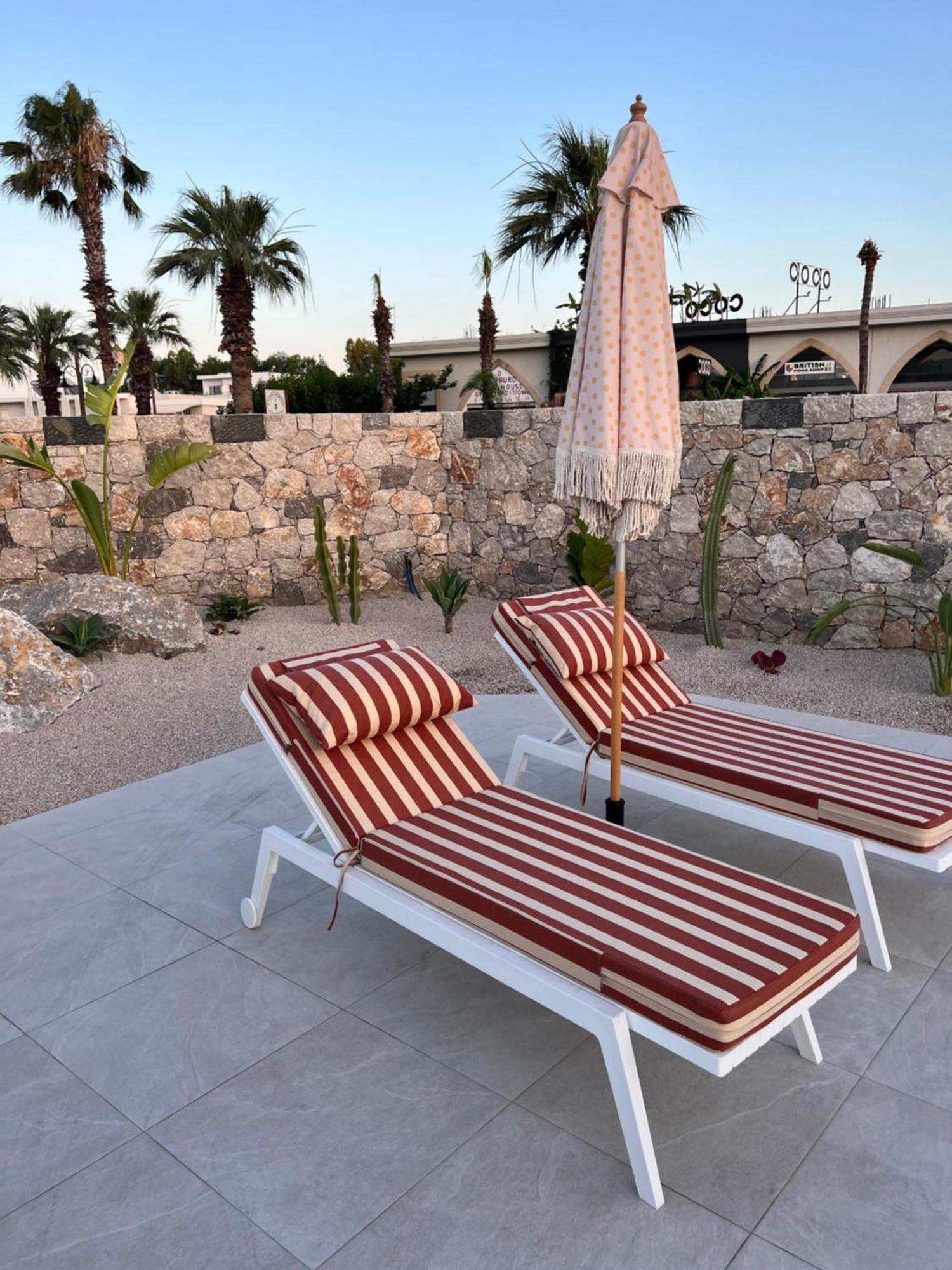 פליראקי Cora May Central Villa With Private Pool 200M To The Beach מראה חיצוני תמונה